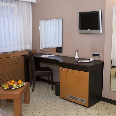 Otel Zoe 3*